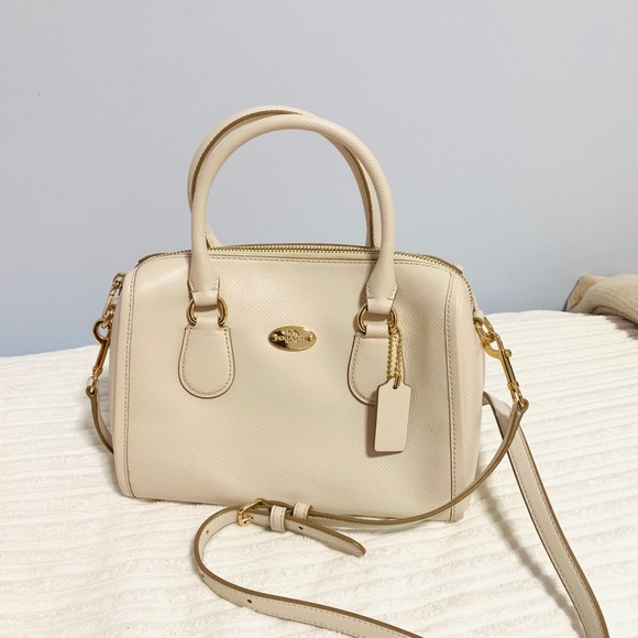 Coach - Picture 2 of 3